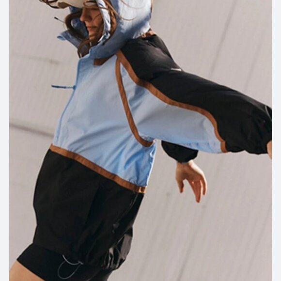 NEW FREE PEOPLE MOVEMENT like the wind windbreaker jacket m - Picture 2 of 2